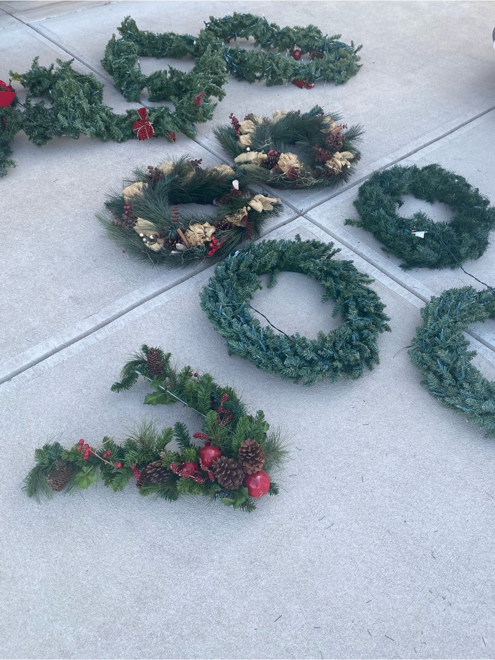 Traditional Green Holiday Wreaths and Garland Set